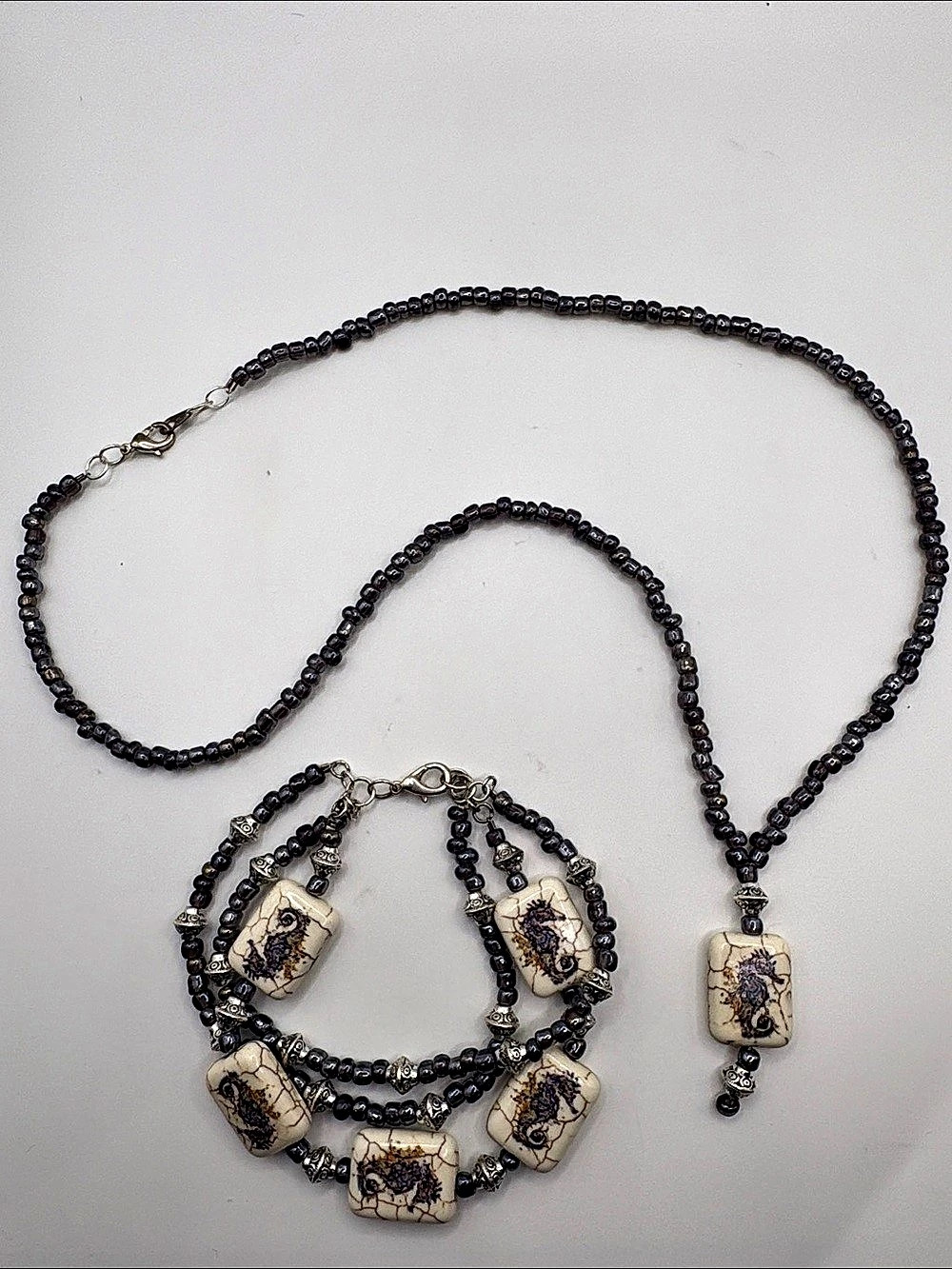 Black & Cream Seahorse Beaded Jewelry Set Necklace & Bracelet
